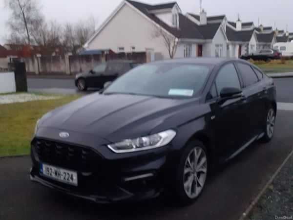 Ford Mondeo Hatchback, Diesel, 2019, Black