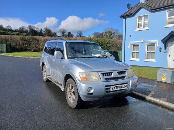 Mitsubishi Pajero SUV, Diesel, 2005, Silver