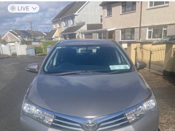 Toyota Corolla Saloon, Diesel, 2016, Bronze