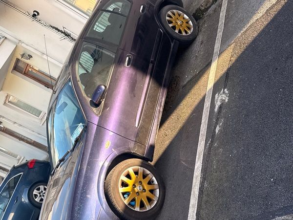 Nissan Almera Hatchback, Petrol, 2006, Silver