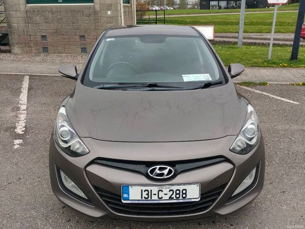 Hyundai i30 Hatchback, Diesel, 2013, Bronze