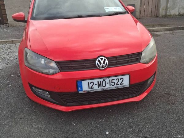 Volkswagen Polo Hatchback, Petrol, 2012, Red