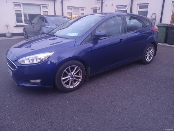 Ford Focus Hatchback, Petrol, 2016, Blue