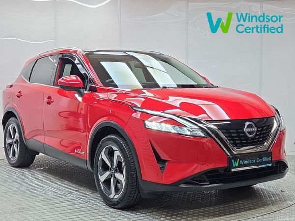 Nissan Qashqai MPV, Petrol, 2023, Red