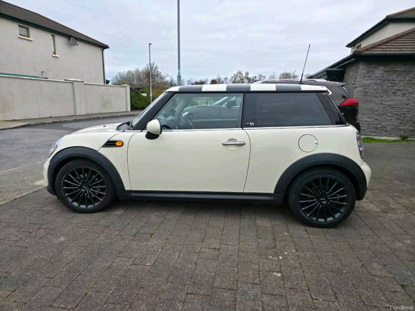 Mini First Hatchback, Petrol, 2012, White