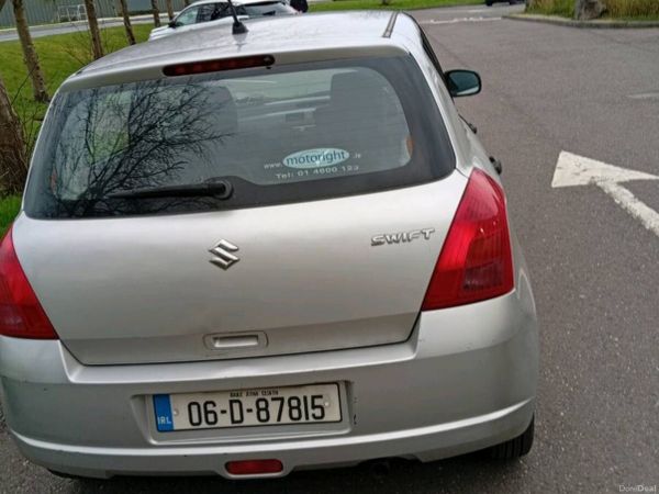 Suzuki Swift Hatchback, Petrol, 2006, Silver