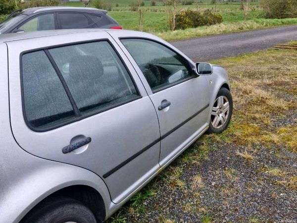 Volkswagen Golf Hatchback, Petrol, 2003, Silver
