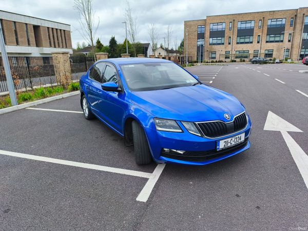 Skoda Octavia Saloon, Petrol, 2021, Blue