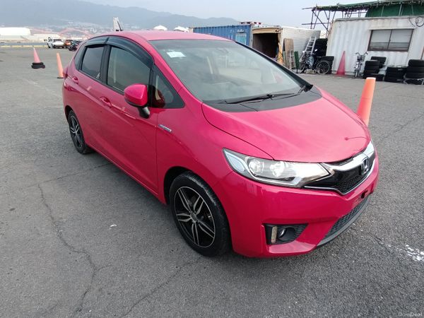Honda Fit Hatchback, Petrol Hybrid, 2016, Red