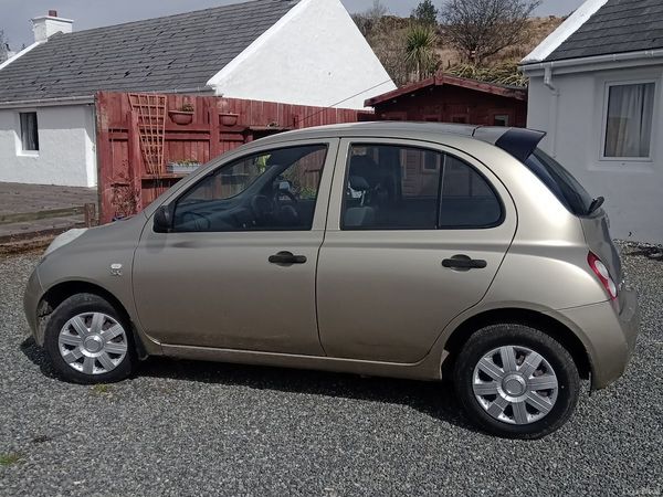 Nissan Micra Hatchback, Petrol, 2005, Gold
