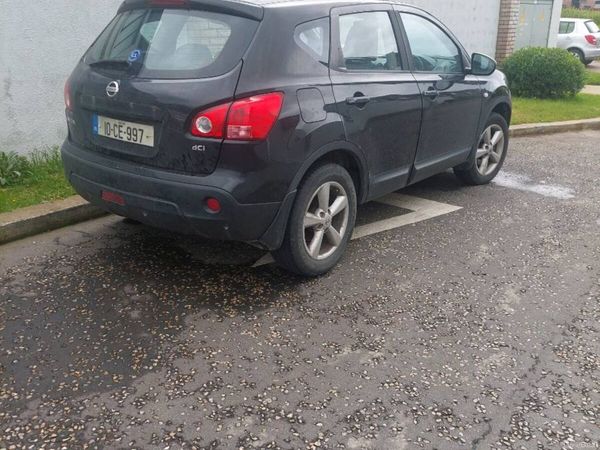 Nissan Qashqai Hatchback, Diesel, 2010, Black