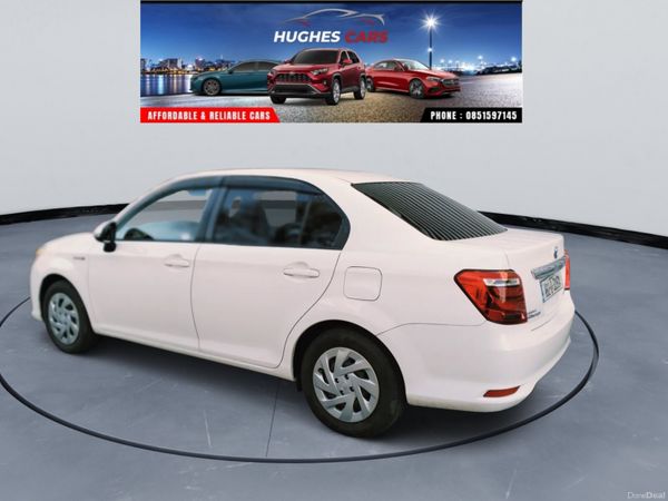 Toyota Corolla Saloon, Petrol Hybrid, 2018, White