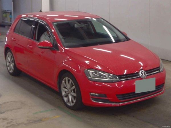 Volkswagen Golf Hatchback, Petrol, 2015, Red