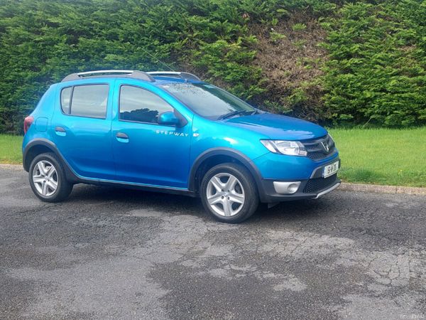 Dacia Sandero Stepway Hatchback, Diesel, 2015, Blue