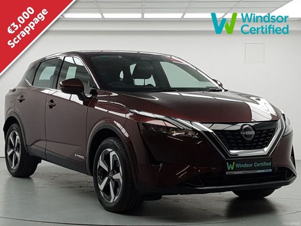 Nissan Qashqai MPV, Petrol, 2024, Red