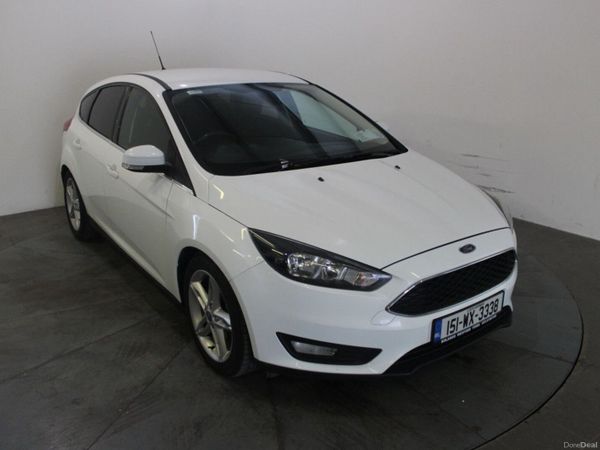 Ford Focus Hatchback, Petrol, 2015, White