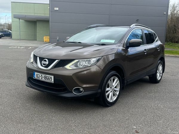 Nissan Qashqai Hatchback, Petrol, 2016, Brown