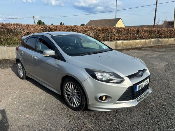 Ford Focus Hatchback, Diesel, 2014, Silver