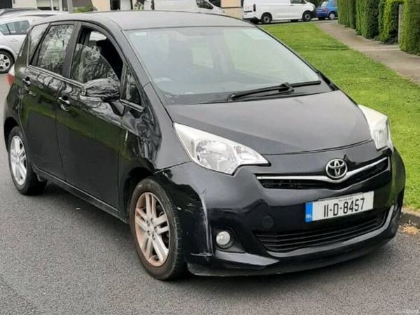 Toyota Verso-S MPV, Petrol, 2011, Black