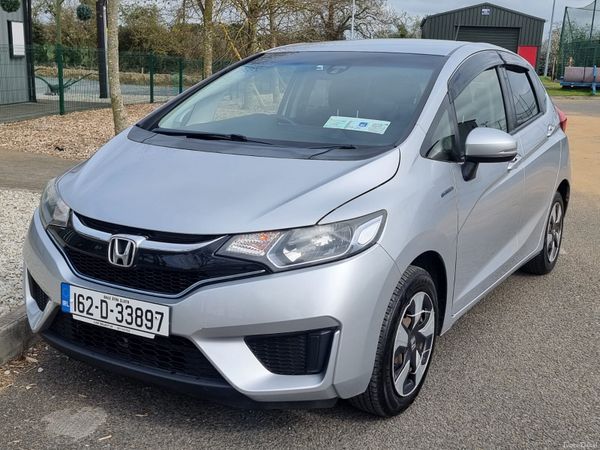 Honda Fit Hatchback, Petrol Hybrid, 2016, Silver