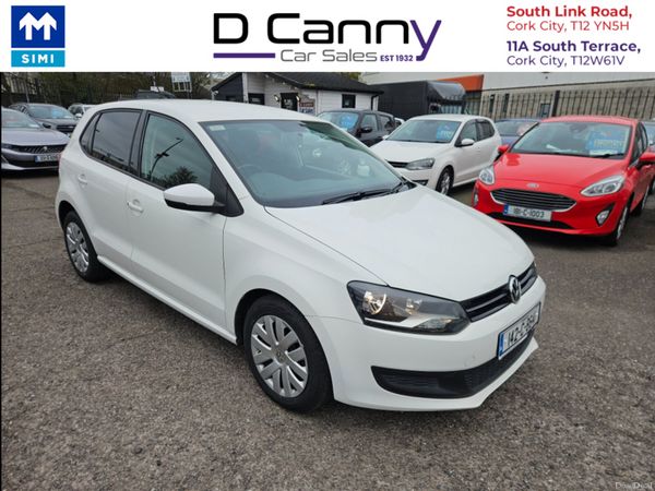 Volkswagen Polo Hatchback, Petrol, 2014, White