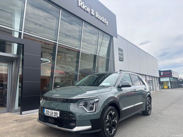 Kia Niro MPV, Electric, 2023, Green