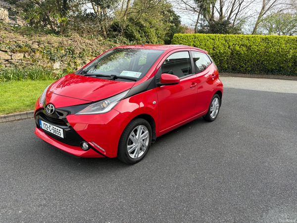 Toyota Aygo Hatchback, Petrol, 2017, Red