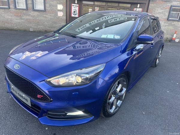 Ford Focus Hatchback, Diesel, 2015, Blue