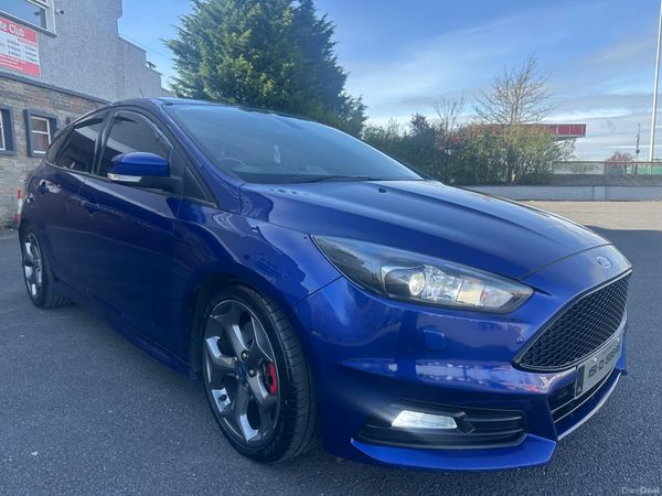 Ford Focus Hatchback, Diesel, 2015, Blue