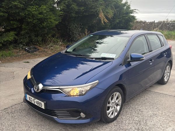 Toyota Auris Hatchback, Diesel, 2016, Blue