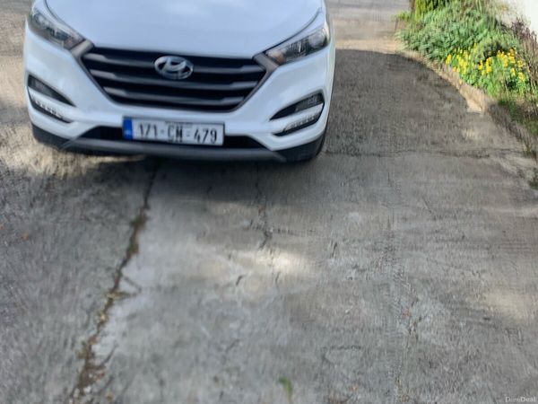 Hyundai Tucson SUV, Diesel, 2017, White
