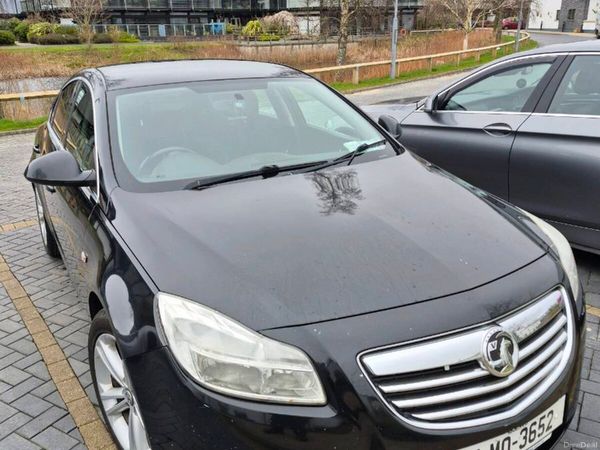 Vauxhall Insignia Saloon, Diesel, 2011, Black
