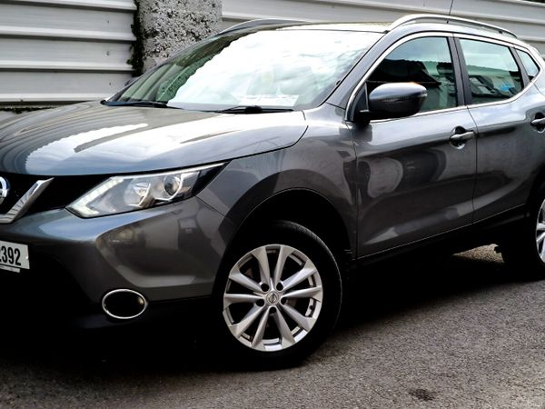 Nissan Qashqai SUV, Diesel, 2017, Grey