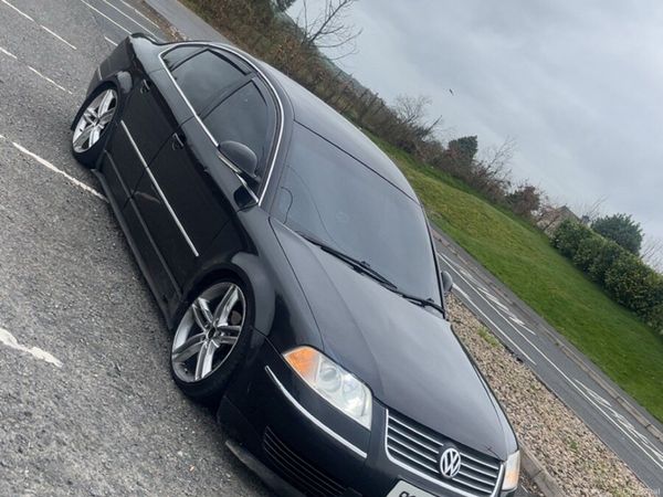 Volkswagen Passat Saloon, Diesel, 2004, Black