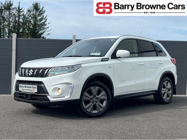 Suzuki Vitara Hatchback, Petrol, 2023, White