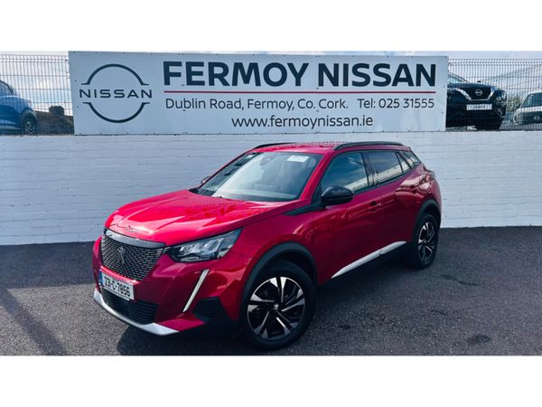 Peugeot 2008 MPV, Petrol, 2023, Red
