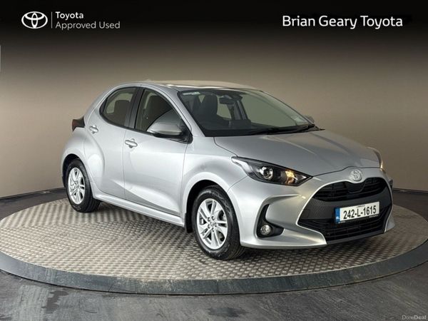 Toyota Yaris Hatchback, Petrol, 2024, Silver