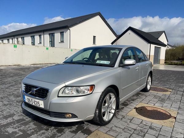 Volvo S40 Saloon, Ethanol Petrol, 2009, Silver