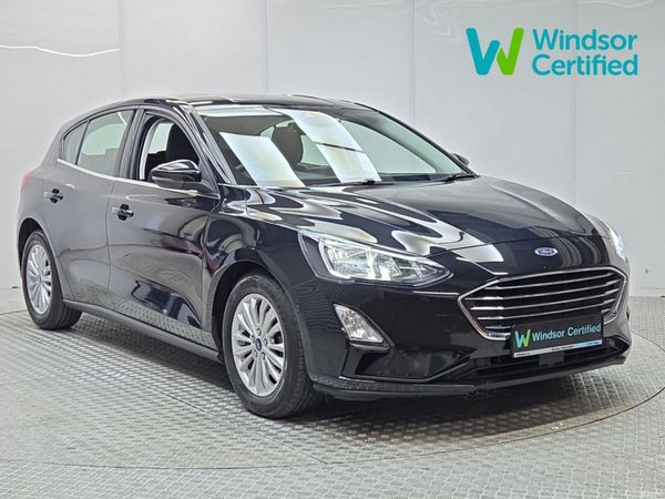 Ford Focus Hatchback, Petrol Hybrid, 2022, Black