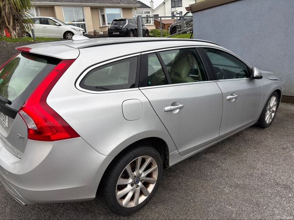 Volvo V60 Estate, Diesel, 2014, Silver