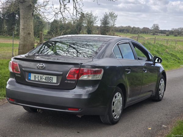 Toyota Avensis Saloon, Diesel, 2011, Grey
