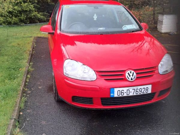 Volkswagen Golf Hatchback, Petrol, 2006, Red