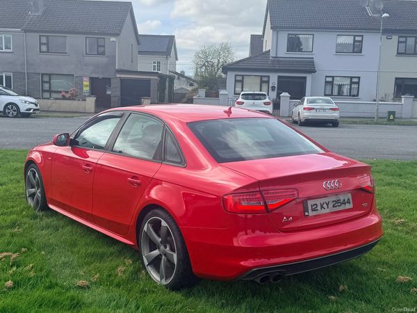 Audi A4 Saloon, Diesel, 2012, Red
