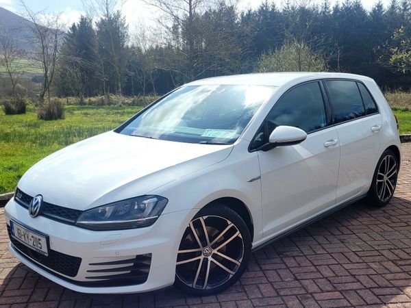 Volkswagen Golf Estate, Diesel, 2016, White