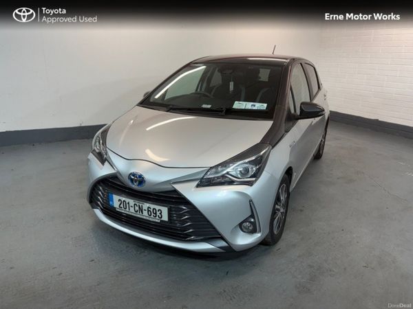 Toyota Yaris Hatchback, Petrol Hybrid, 2020, Silver