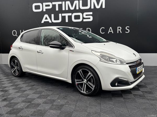 Peugeot 208 Hatchback, Petrol, 2016, White