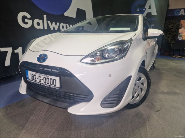 Toyota Aqua Hatchback, Petrol Hybrid, 2018, White