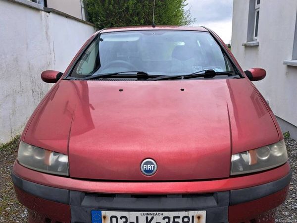 Fiat Punto Hatchback, Petrol, 2003, Red