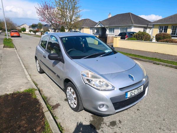 Renault Clio Hatchback, Ethanol Petrol, 2012, Silver