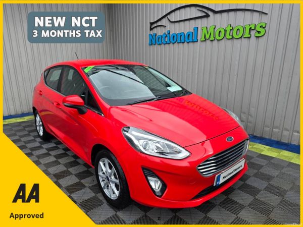 Ford Fiesta Hatchback, Petrol, 2018, Red